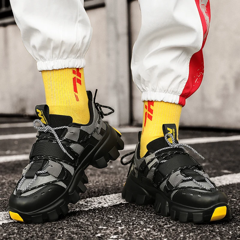 men shoes Sneakers Male tenis Luxury shoes Mens casual Shoes Trainer Race off white Shoes fashion loafers running Shoes for men 
men shoes Sneakers Male tenis Luxury shoes Mens casual Shoes Trainer Race off white Shoes fashion loafers running Shoes for men