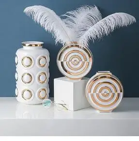 NORDIC HOME DECOR CERAMIC VASE GOLDEN RELIEF PATTERN CYLINDER PORCELAIN VASES DRIED FLOWER FLOWER ARRANGEMENT DESKTOP DECORATION
NORDIC HOME DECOR CERAMIC VASE GOLDEN RELIEF PATTERN CYLINDER PORCELAIN VASES DRIED FLOWER FLOWER ARRANGEMENT DESKTOP DECORATION