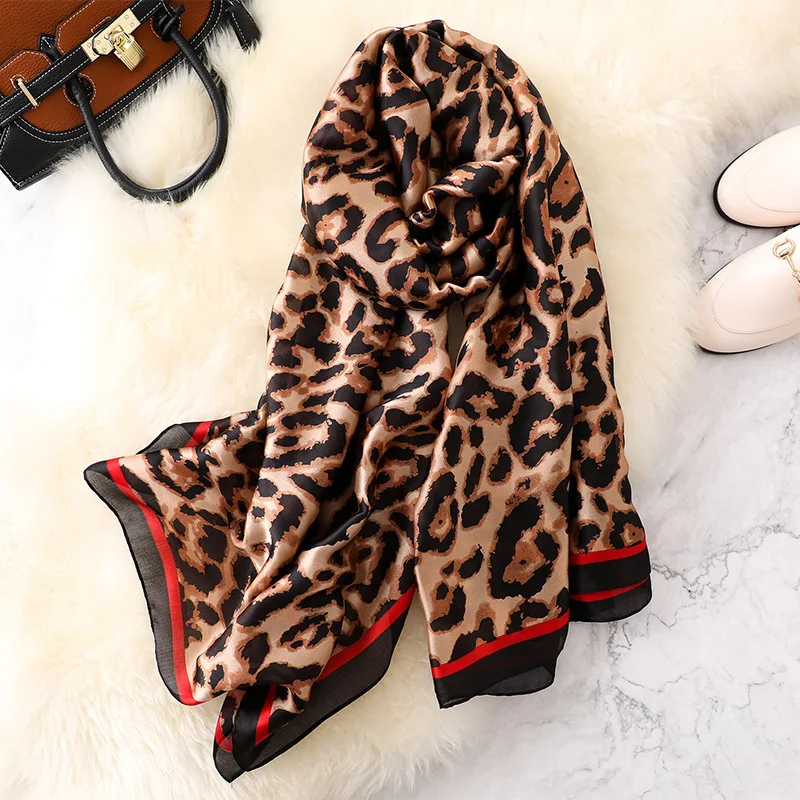 2020summer Classic women silk scarves ladies chiffon hijab shawl Beach wrap bandanna muffler female scarf pareo foulard pashmina
2020summer Classic women silk scarves ladies chiffon hijab shawl Beach wrap bandanna muffler female scarf pareo foulard pashmina