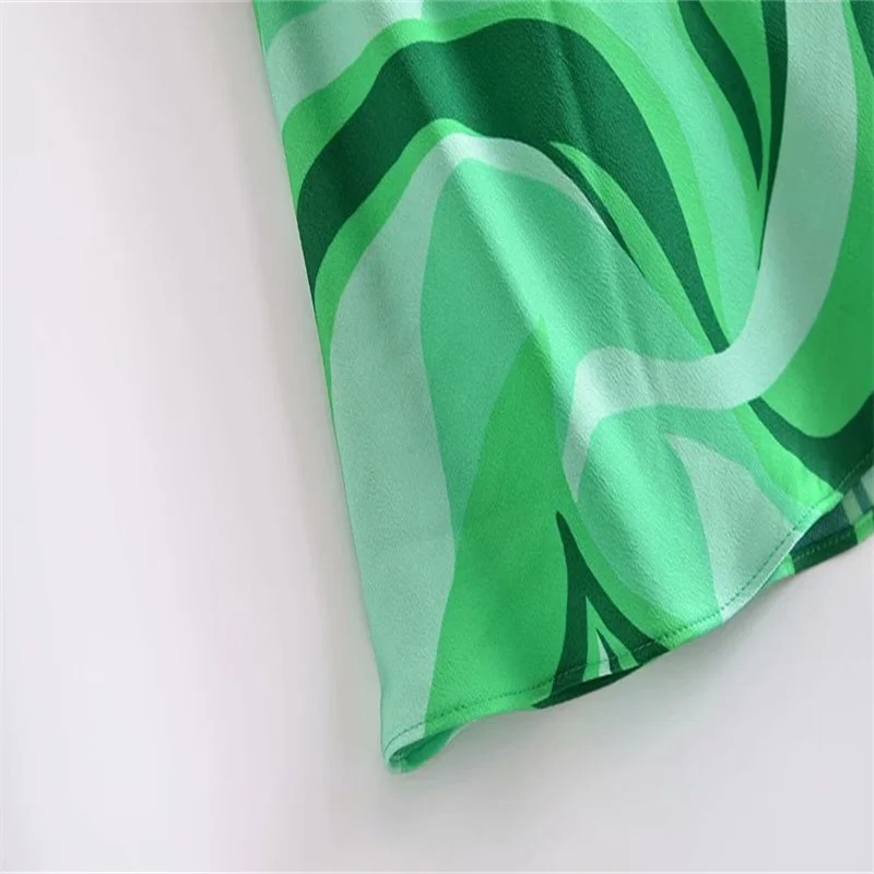 Summer Cross Spaghetti Straps Short Dress Women 2021 Green Slip Sexy Backless Party Dresses Draped Neckline Club Ladies robes
Summer Cross Spaghetti Straps Short Dress Women 2021 Green Slip Sexy Backless Party Dresses Draped Neckline Club Ladies robes