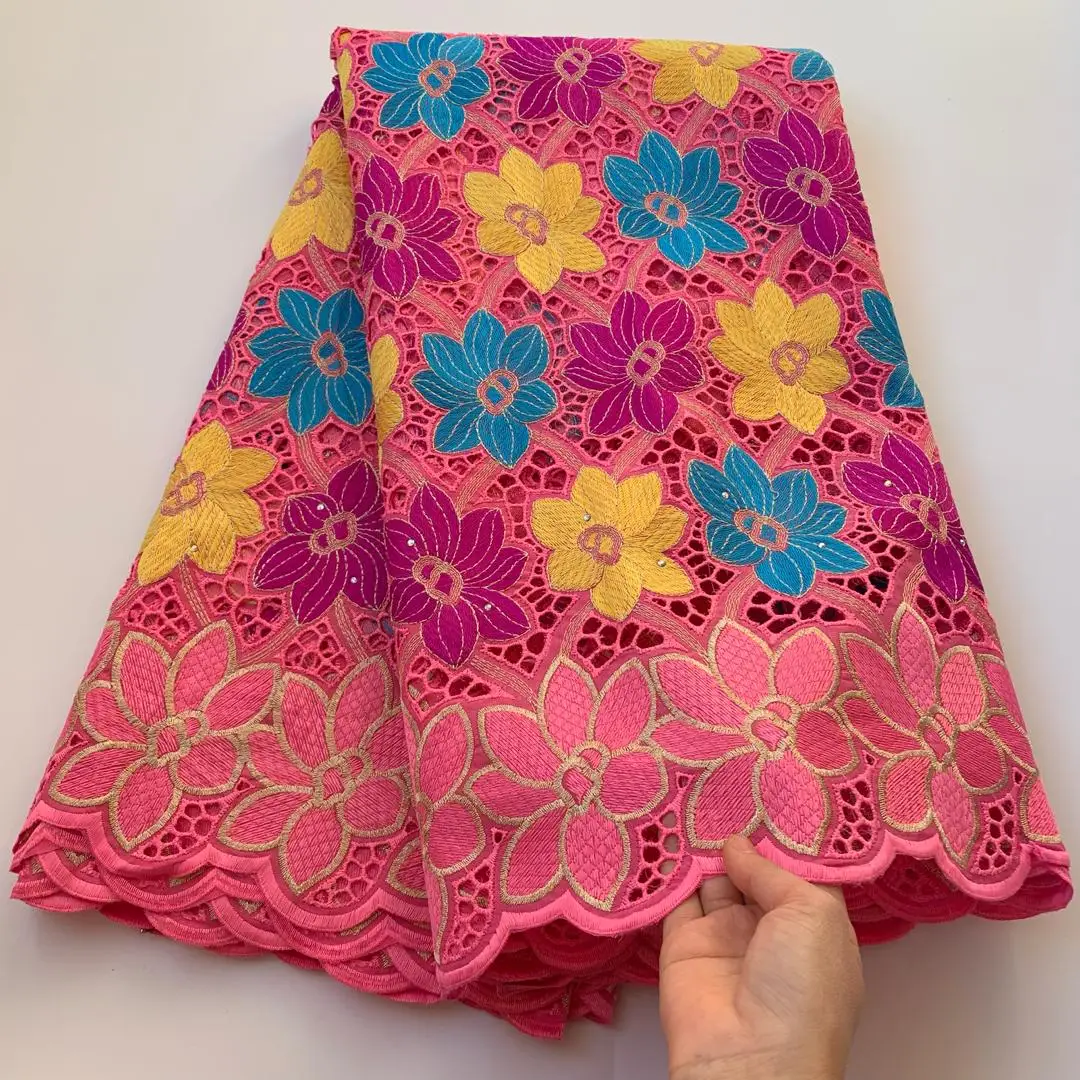 Hot Sale African Swiss Voile Net Lace Fabric 2021 High Quality French 100% Cotton Embroidered Lace Fabrics 5 Yards For Dress Sew
Hot Sale African Swiss Voile Net Lace Fabric 2021 High Quality French 100% Cotton Embroidered Lace Fabrics 5 Yards For Dress Sew