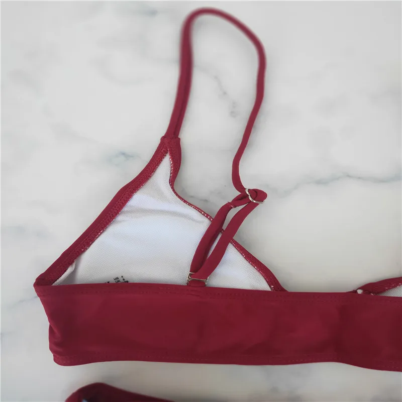2020 new decorative swimsuit sexy split woman summer swimsuit Split bikini suit three rope cutout burgundy bikini 
2020 new decorative swimsuit sexy split woman summer swimsuit Split bikini suit three rope cutout burgundy bikini
