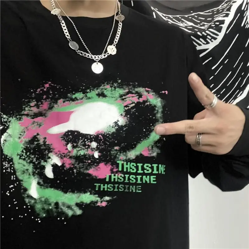 T-shirt Men's And Women's Dark Style, Decadent Feeling, Harajuku Color, Galaxy Print, Trendy Hip Hop, Loose Long Sleeve Goth
T-shirt Men's And Women's Dark Style, Decadent Feeling, Harajuku Color, Galaxy Print, Trendy Hip Hop, Loose Long Sleeve Goth