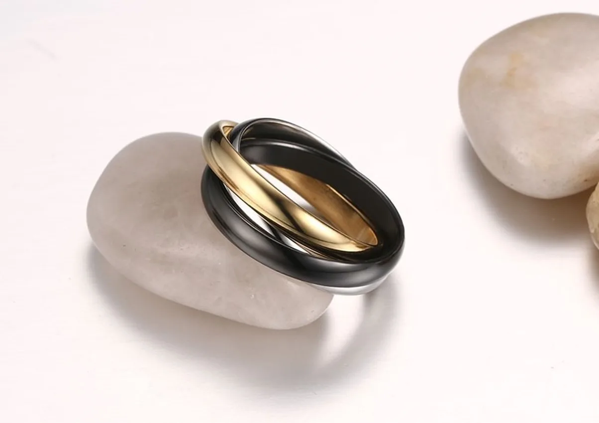 Popular Fashion Wholesale In Europe and The United States 3mm Classic Three Ring 3-color Ring Refers To Titanium Steel Jewelry
Popular Fashion Wholesale In Europe and The United States 3mm Classic Three Ring 3-color Ring Refers To Titanium Steel Jewelry