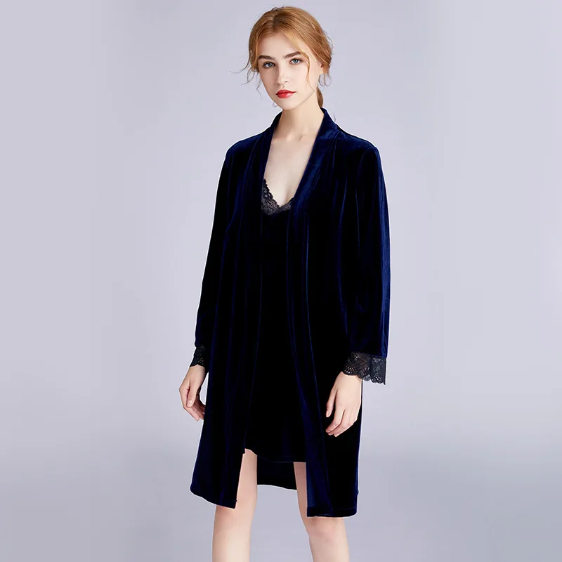 New hot 2019 High grade Gold Velvet 2 Pieces Warm Winter Pajamas Women Sexy Lace Robe Pajamas Sleepwear Kit Sleeveless Nightwear
New hot 2019 High grade Gold Velvet 2 Pieces Warm Winter Pajamas Women Sexy Lace Robe Pajamas Sleepwear Kit Sleeveless Nightwear