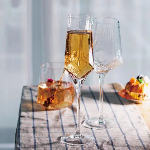 Creative Diamond Glass Red Wine Glass Retro High-Foot Phnom Penh Whiskey Beer Tumbler Cup Home Kitchen Bar Drinking Utensils
Creative Diamond Glass Red Wine Glass Retro High-Foot Phnom Penh Whiskey Beer Tumbler Cup Home Kitchen Bar Drinking Utensils
