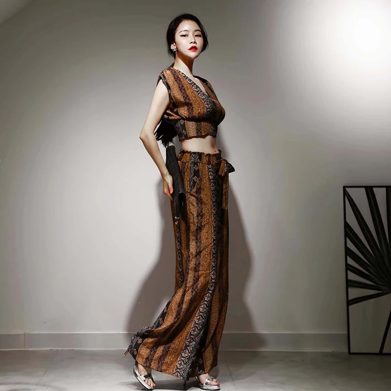 The new han edition temperament v-neck accept waist coat two-piece summer wear fashion leisure wide-legged pants suit
The new han edition temperament v-neck accept waist coat two-piece summer wear fashion leisure wide-legged pants suit