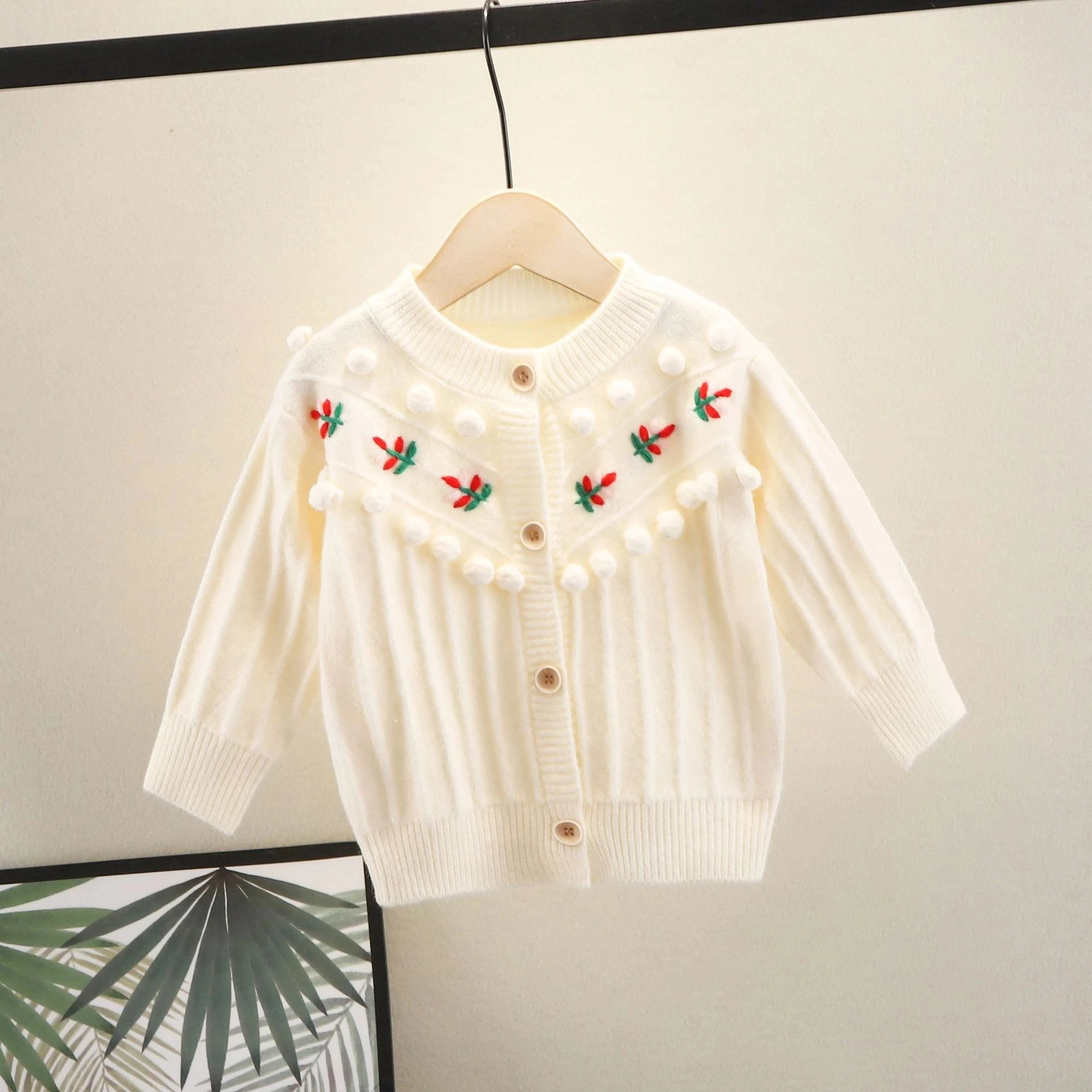 Вязаный кардиган для девочек, с круглым вырезом, на весну-осень
Вязаный кардиган для девочек, с круглым вырезом, на весну-осень