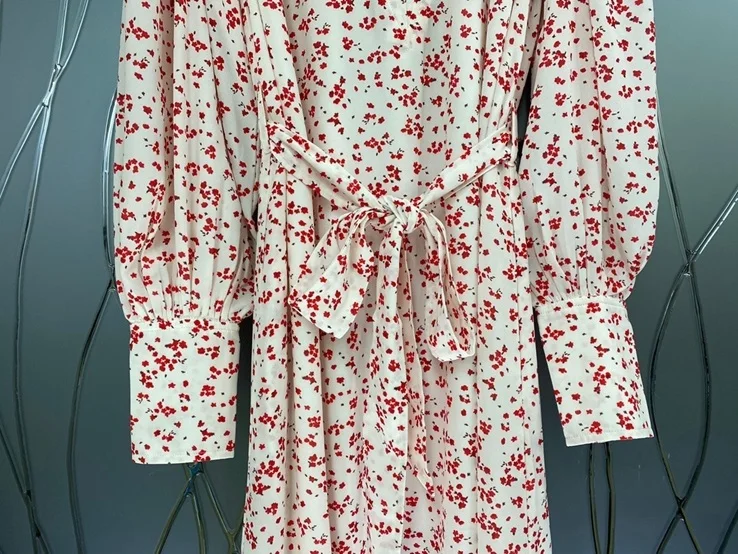 Floral Print V-Neck Women's Midi Dress 2021 Spring Summer Long-Sleeved Slim Waist Lace-Up Long Dresses for Holiday
Floral Print V-Neck Women's Midi Dress 2021 Spring Summer Long-Sleeved Slim Waist Lace-Up Long Dresses for Holiday
