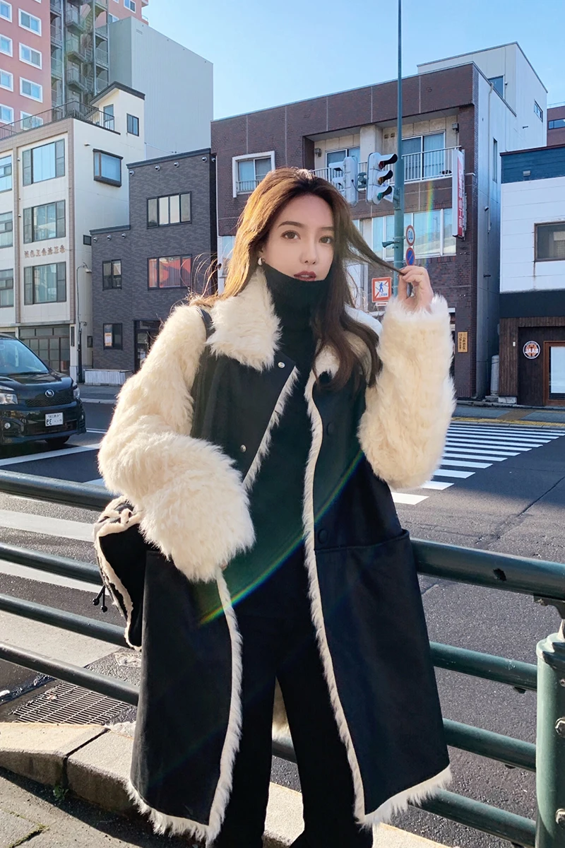 Korean version New winter Women Imitation fox fur stitching fur Coat mixed fur Long Coat Female 2020 Imitation fur Fashion Coat
Korean version New winter Women Imitation fox fur stitching fur Coat mixed fur Long Coat Female 2020 Imitation fur Fashion Coat