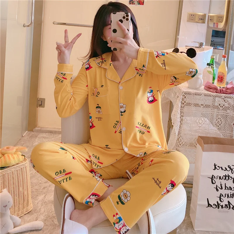 Autumn New Long Sleeve Lapel Women Pajamas Set Cartoon Girl Print Sleep Wear Pyjamas 2 Piece Winter Nightwear Plus Size Lingere
Autumn New Long Sleeve Lapel Women Pajamas Set Cartoon Girl Print Sleep Wear Pyjamas 2 Piece Winter Nightwear Plus Size Lingere