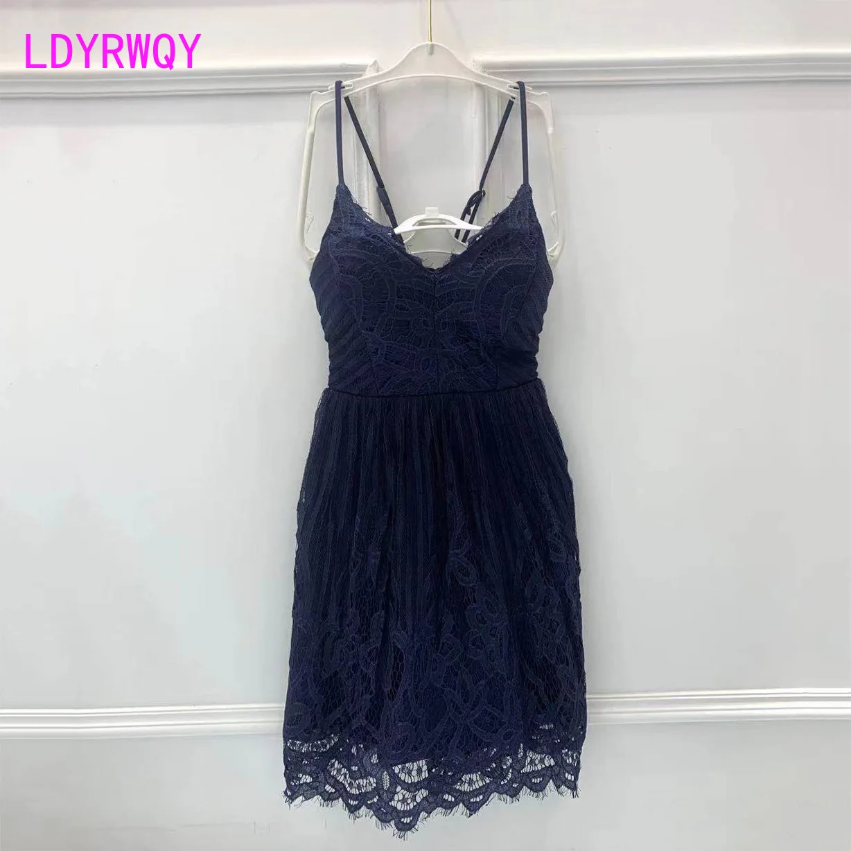 Nightclub women's temperament low cut waist cover belly show thin Lace Sexy Dress Office Lady Sheath Solid
Nightclub women's temperament low cut waist cover belly show thin Lace Sexy Dress Office Lady Sheath Solid