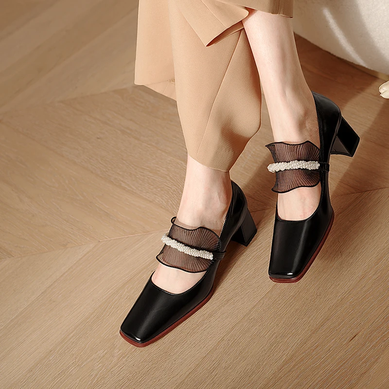 MoonMeek 2021 Large Size 34-42 Party Shoes Genuine Leather Women Pumps Spring Summer 2 Colors Ladies High Heels Shoes 
MoonMeek 2021 Large Size 34-42 Party Shoes Genuine Leather Women Pumps Spring Summer 2 Colors Ladies High Heels Shoes