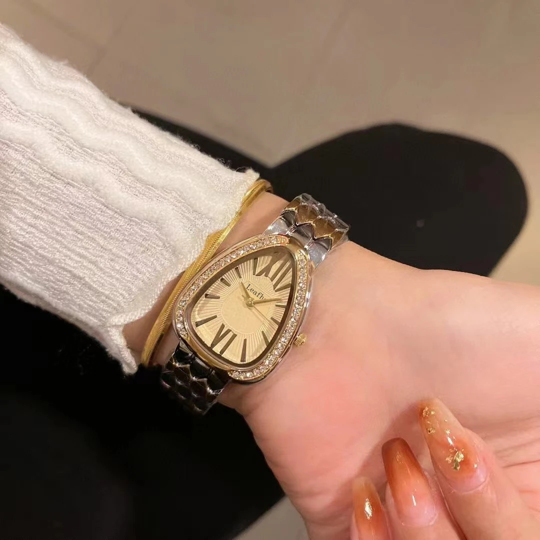 Fashion Snake Shape Diamond Women's Watches Stainless Steel Material Butterfly Clasp Quartz Watch Black Clock Relogios
Fashion Snake Shape Diamond Women's Watches Stainless Steel Material Butterfly Clasp Quartz Watch Black Clock Relogios