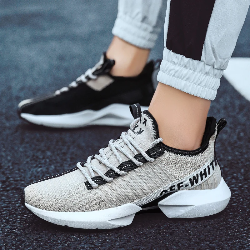 NewKorean version of the trend of men's shoes running shoes breathable mesh sports and leisure simple and versatile trendy shoes
NewKorean version of the trend of men's shoes running shoes breathable mesh sports and leisure simple and versatile trendy shoes