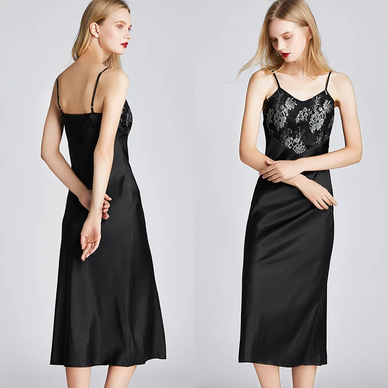 2021 Summer Silk Thin Sexy Sling Nightdress Ladies Summer Embroidered Midi Dress Robe Nightgown Set Lace Prajama Pijama Dress
2021 Summer Silk Thin Sexy Sling Nightdress Ladies Summer Embroidered Midi Dress Robe Nightgown Set Lace Prajama Pijama Dress