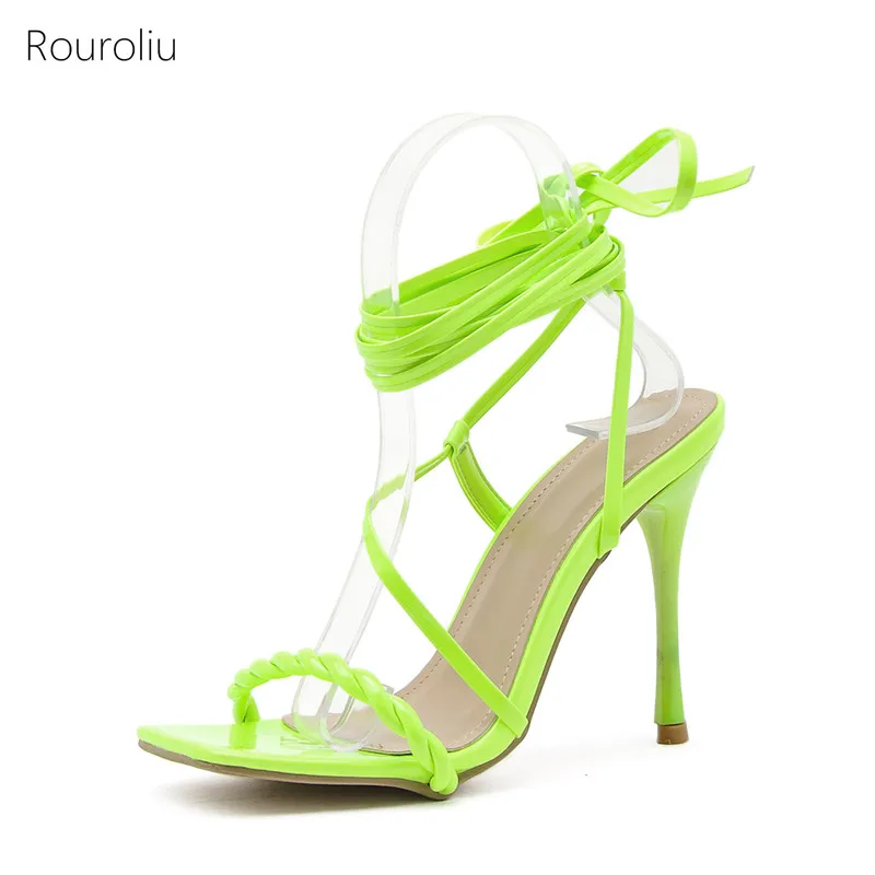 

Флуоресцентные зеленые сандалии с квадратным носком на ремешках Летняя женская обувь на тонком высоком каблуке с перекрестной шнуровкой Ж...