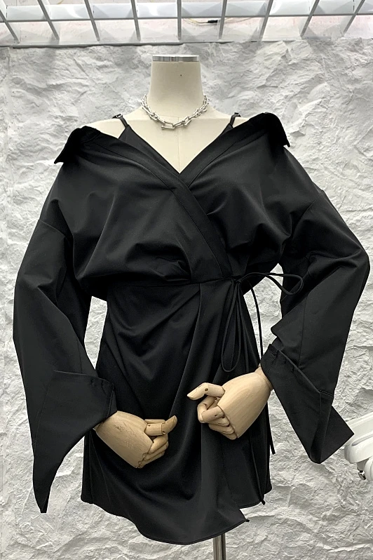 Sexy Design Off-Shoulder Vest Lace-up Dresses Women Slimming Irregular Shirt Solid Color Fake Two-Piece Shirt Dress Female
Sexy Design Off-Shoulder Vest Lace-up Dresses Women Slimming Irregular Shirt Solid Color Fake Two-Piece Shirt Dress Female