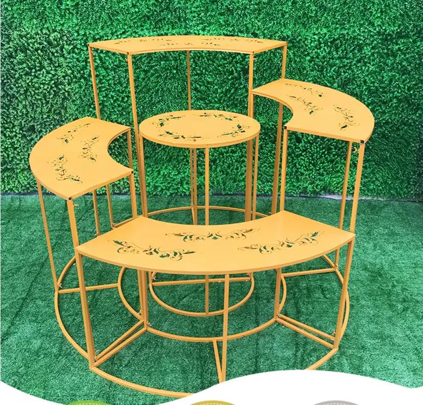 New iron wedding props cake table combination wedding creative dessert table decoration cake shelf dessert table
New iron wedding props cake table combination wedding creative dessert table decoration cake shelf dessert table