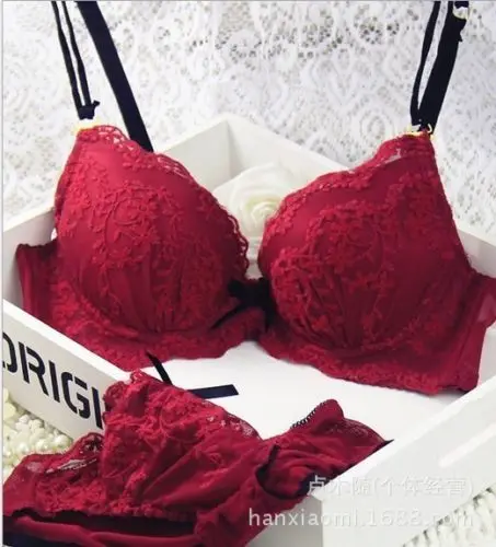 New Sexy Women's Water-soluble Embroidery Lace Bra Set Lace Bra And Panty Deep V Lingerie Knicker
New Sexy Women's Water-soluble Embroidery Lace Bra Set Lace Bra And Panty Deep V Lingerie Knicker