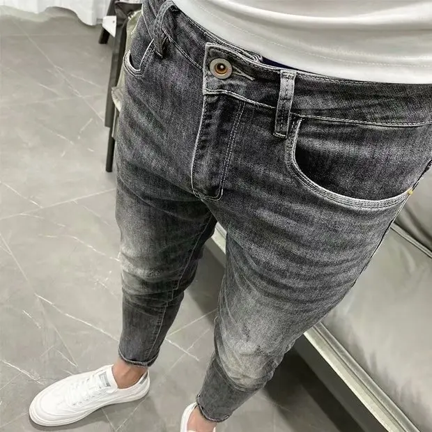 Autumn winter 2021 Fashion brand black-grey stretch comfortable jeans men's denim feet pants fashion casual ankle length pants 
Autumn winter 2021 Fashion brand black-grey stretch comfortable jeans men's denim feet pants fashion casual ankle length pants