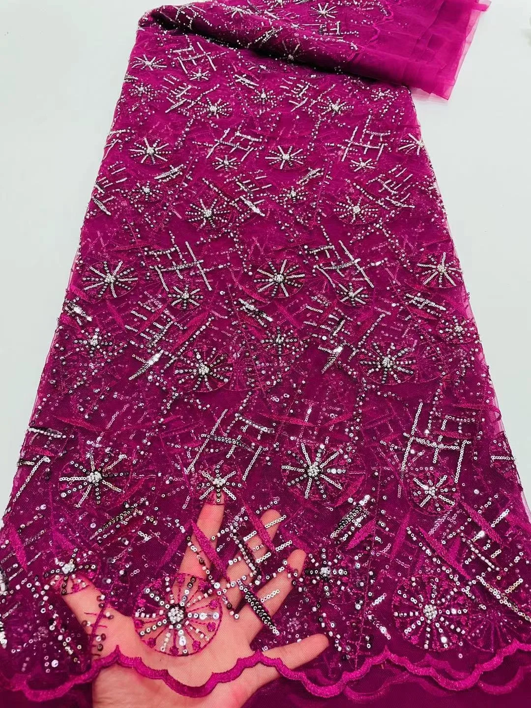 2021 Latest French Tulle Nigerian Net Lace,African Mesh With Sequins Lace Fabric High Quality For Wedding Dress 5Yards
2021 Latest French Tulle Nigerian Net Lace,African Mesh With Sequins Lace Fabric High Quality For Wedding Dress 5Yards