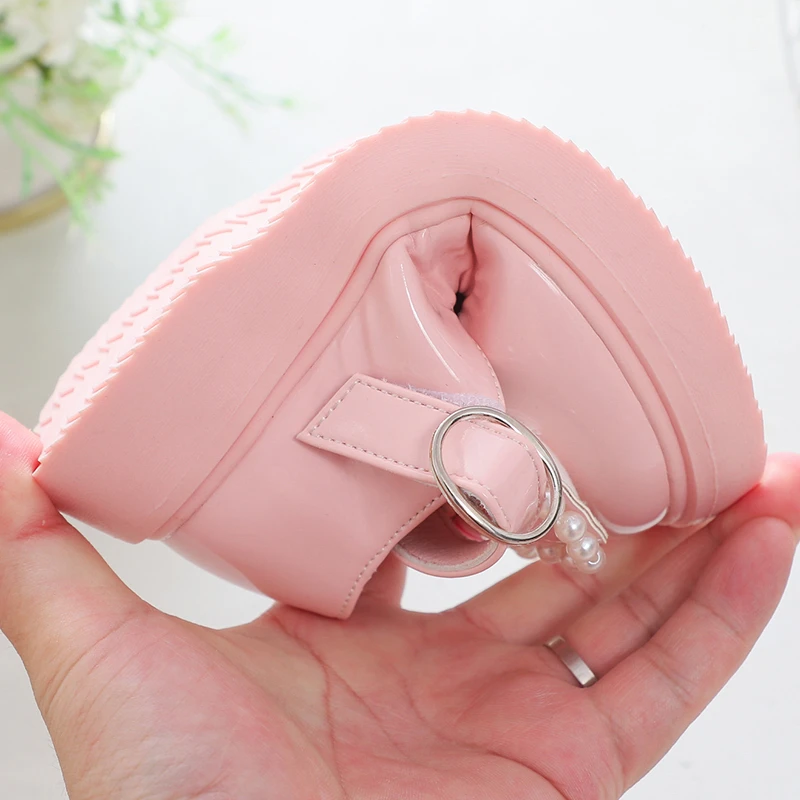 2021 Princess Kids Leather Shoes for Girls Crystal Casual Glitter Children Low Heel Girl Shoes Butterfly Knot Pink Silver D13205 
2021 Princess Kids Leather Shoes for Girls Crystal Casual Glitter Children Low Heel Girl Shoes Butterfly Knot Pink Silver D13205