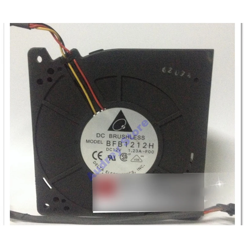 12032 DC12V 1.23A BFB1212H 3-проводной оригинальный большой воздушный охлаждающий воздуходувка
12032 DC12V 1.23A BFB1212H 3-проводной оригинальный большой воздушный охлаждающий воздуходувка