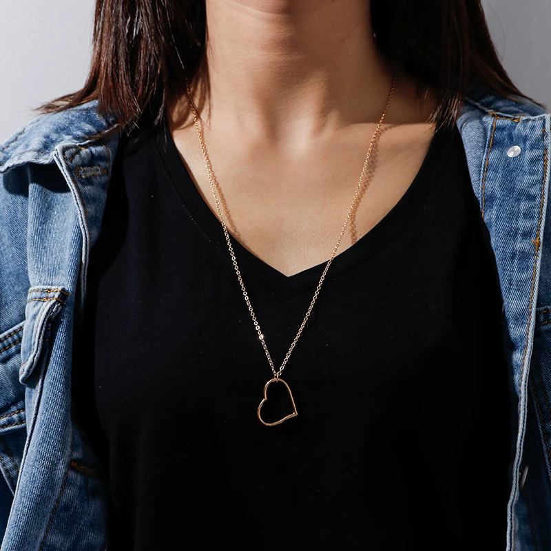 Korean Style Hollow Love Heart Pendant Necklaces for Women Simple Gold Silver Color Long Chain Necklaces Femme Jewelry Gifts
Korean Style Hollow Love Heart Pendant Necklaces for Women Simple Gold Silver Color Long Chain Necklaces Femme Jewelry Gifts