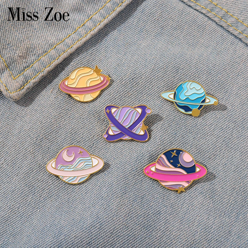 

Planet Enamel Pin Custom Earth Moon Mercury Brooches Badges for Bag Clothes Cartoon Playful Universe Jewelry Gift for Kid