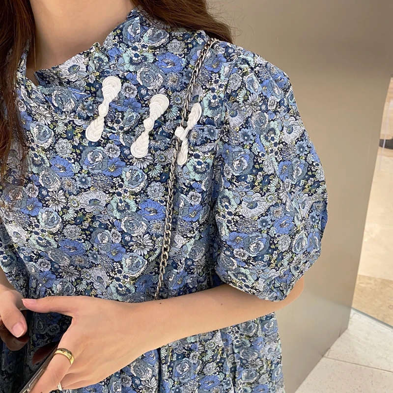 Summer vintage puff sleeve dress women floral print temperament knee-length midi women's dresses vestidos mujer loose robes
Summer vintage puff sleeve dress women floral print temperament knee-length midi women's dresses vestidos mujer loose robes
