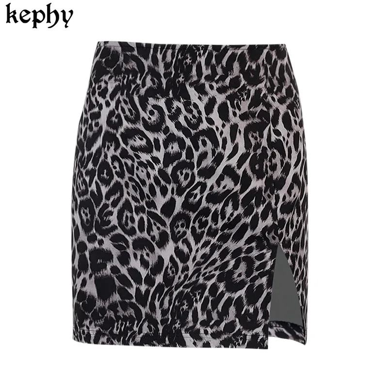 2021 Women nightclub sexy skirt knitted leopard print high waist fork skirt cosplay skinny skirt Leopard skirts
2021 Women nightclub sexy skirt knitted leopard print high waist fork skirt cosplay skinny skirt Leopard skirts