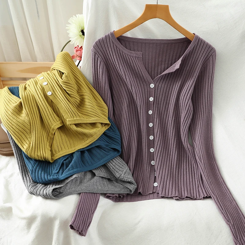 

OUMEA Rib Knitted Basic Tops Buttons Front V Neck Slim Fit Simple Tops Korean Style Spring Autumn Classic Ribbed Long Sleeve Top