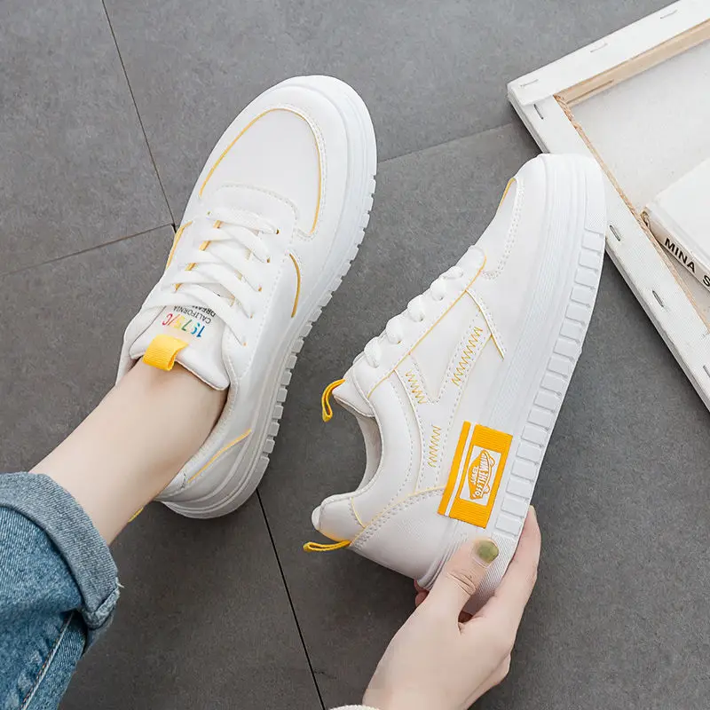 Women's White Shoes Spring Thick-soled All-match Sneakers Fashion Casual Comfortable Low-top Flat-heel Waterproof Female Shoes
Women's White Shoes Spring Thick-soled All-match Sneakers Fashion Casual Comfortable Low-top Flat-heel Waterproof Female Shoes