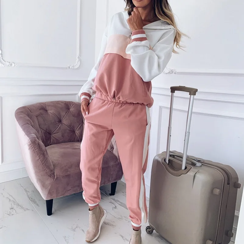 Explosive new style ladies hooded color matching gradient fashion suit women's autumn leisure sports women's suit
Explosive new style ladies hooded color matching gradient fashion suit women's autumn leisure sports women's suit