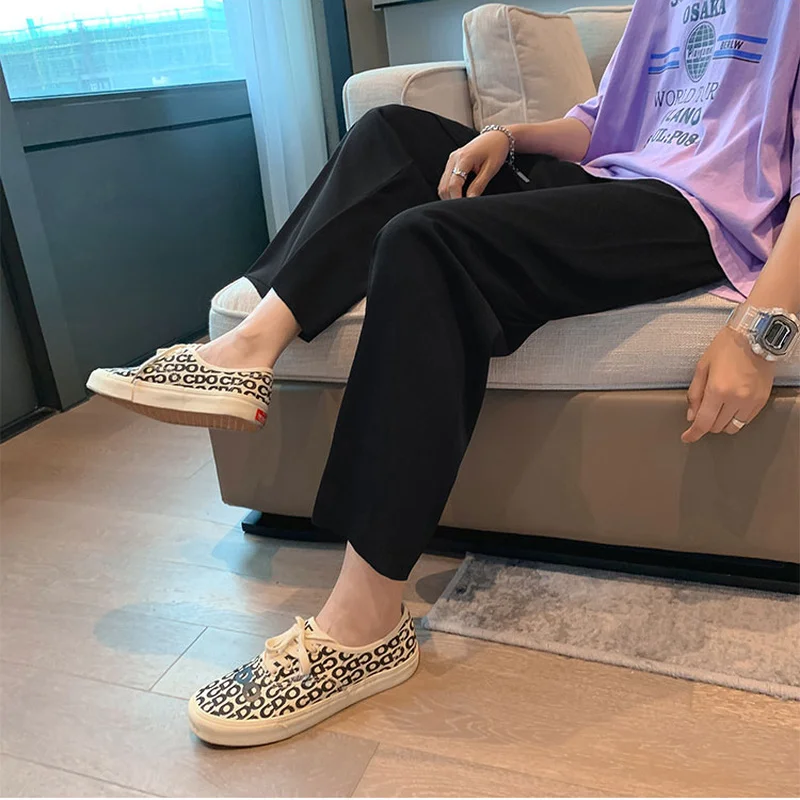 Men Solid Casual Pants Silk Satin Summer Thin Bottoms Elastic Waist Ankle Length Loose Wide Leg Simple Korean Chic All-match New 
Men Solid Casual Pants Silk Satin Summer Thin Bottoms Elastic Waist Ankle Length Loose Wide Leg Simple Korean Chic All-match New