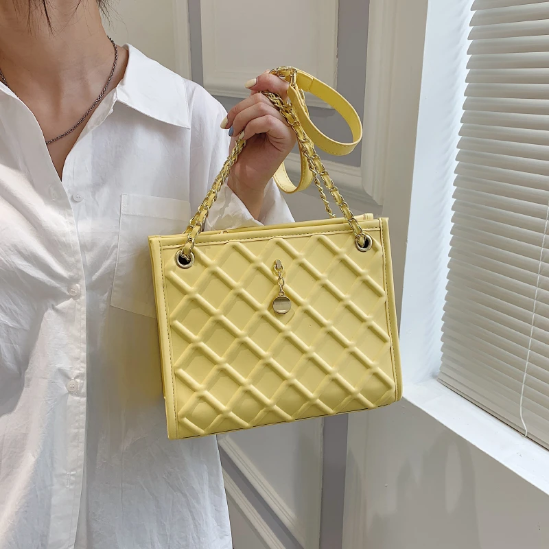 Luxury Shoulder Bags for Women 2021 New Chain Handbags Ladies Diamond Lattice Crossbody Bag Fashion Elegant Underarm Bags Purses
Luxury Shoulder Bags for Women 2021 New Chain Handbags Ladies Diamond Lattice Crossbody Bag Fashion Elegant Underarm Bags Purses