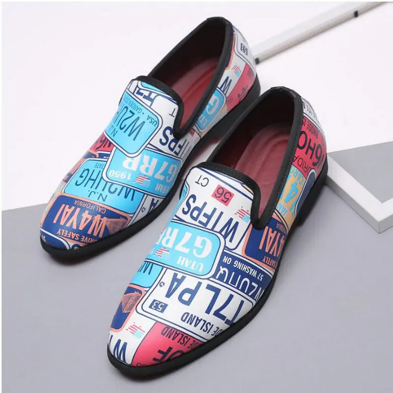 Luxury Brand Mens Loafers Moccasins Breathable Slip on Graffiti Driving Shoes Men Casual Leather Shoes Plus Size 559
Luxury Brand Mens Loafers Moccasins Breathable Slip on Graffiti Driving Shoes Men Casual Leather Shoes Plus Size 559