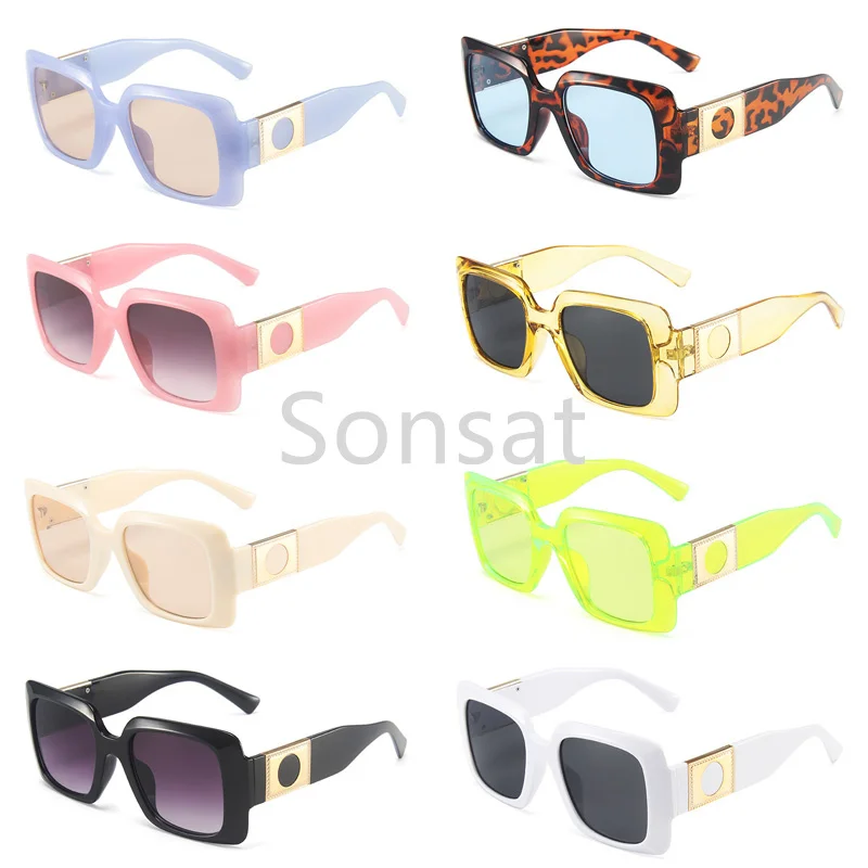2021 New Fashion Big Square Frame Transparent Sunglasses Jelly Color Fashion Shades UV400 Decorative Outdoor Oculos De Sol
2021 New Fashion Big Square Frame Transparent Sunglasses Jelly Color Fashion Shades UV400 Decorative Outdoor Oculos De Sol