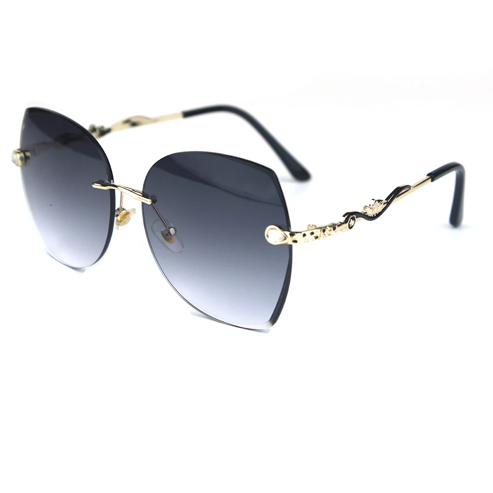 2021 Fashion New Brand Designer Round Sunglasses Frameless Women Metal Rimless Diamond Cut Lens Sun Glasses Female Oculos UV400
2021 Fashion New Brand Designer Round Sunglasses Frameless Women Metal Rimless Diamond Cut Lens Sun Glasses Female Oculos UV400