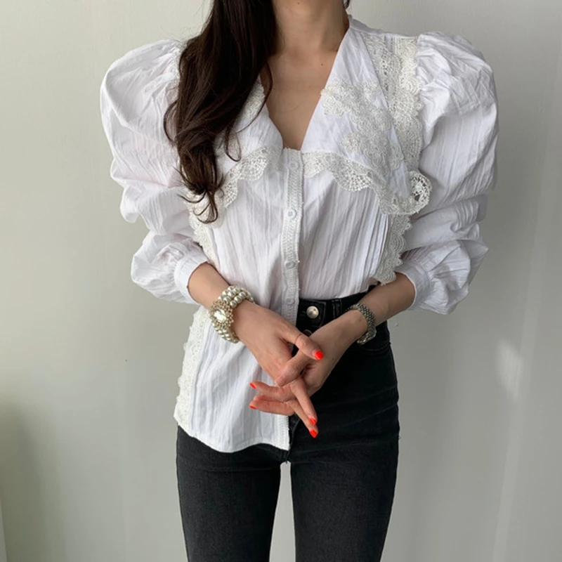 2021 New Arrival Elegant Tops Women Shirt Lace Stitching Lantern Sleeve Doll Collar Korean Style Loose Blouse Blusas Retro
2021 New Arrival Elegant Tops Women Shirt Lace Stitching Lantern Sleeve Doll Collar Korean Style Loose Blouse Blusas Retro
