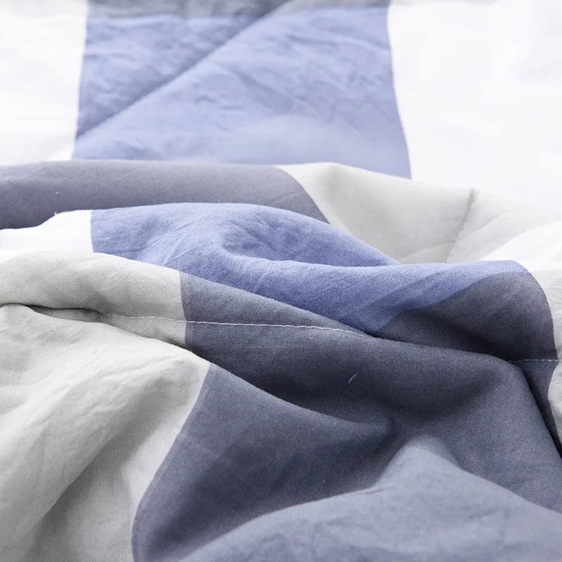 Simple Style Stripe Air Conditioned Comforter Duvet Soft Comfortable Lightweight Washable Students Kids Adults Bed Summer Quilt 
Simple Style Stripe Air Conditioned Comforter Duvet Soft Comfortable Lightweight Washable Students Kids Adults Bed Summer Quilt