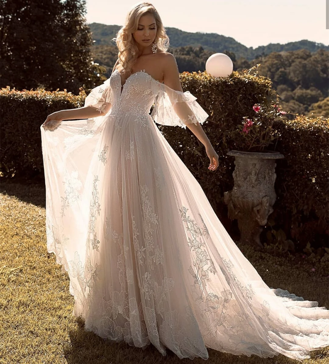 Wedding Dress Boho Bohemian 2021 Sweetheart Floor Length Lace Appliques Bridal Gowns Tulle Robe DE Mariee Sweep Train Unique
Wedding Dress Boho Bohemian 2021 Sweetheart Floor Length Lace Appliques Bridal Gowns Tulle Robe DE Mariee Sweep Train Unique