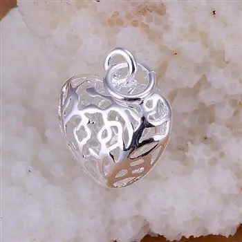 Small three-dimensional heart pendant simple heart-shaped silver pendant (without chain) P111 LKNSPCP111
Small three-dimensional heart pendant simple heart-shaped silver pendant (without chain) P111 LKNSPCP111