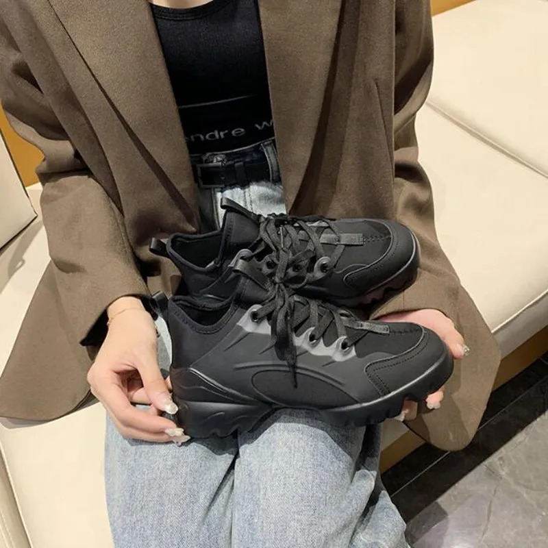 Fashion Breathable Sports Shoes for Women Lace-up Comfortable Shoes Woman Vulcanized Shoes Zapatillas Mujer 2020 Women Sneakers
Fashion Breathable Sports Shoes for Women Lace-up Comfortable Shoes Woman Vulcanized Shoes Zapatillas Mujer 2020 Women Sneakers