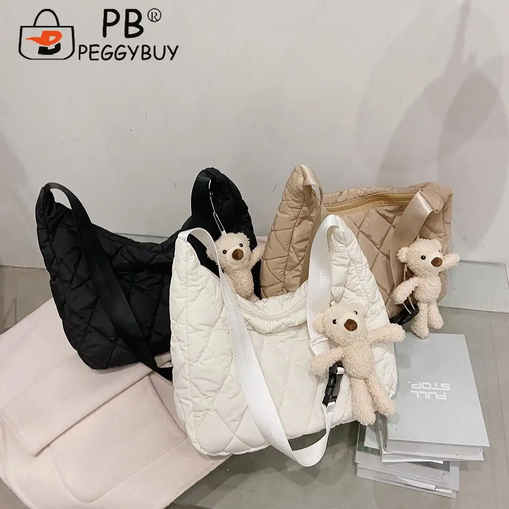 Women Fashion Cotton-padded Diamond Lattice Pattern Shoulder Bags Portable Travel Solid Color Large Capacity Crescent Handbags
Women Fashion Cotton-padded Diamond Lattice Pattern Shoulder Bags Portable Travel Solid Color Large Capacity Crescent Handbags