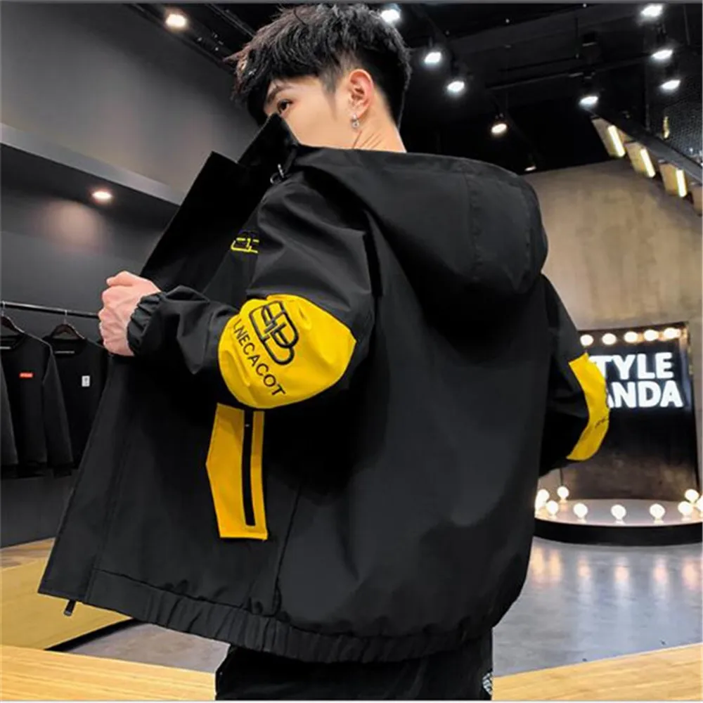 Осенне-зимняя новая Корейская Повседневная Молодежная мужская куртка на молнии с капюшоном черное пальто одежда верхняя одежда
Осенне-зимняя новая Корейская Повседневная Молодежная мужская куртка на молнии с капюшоном черное пальто одежда верхняя одежда