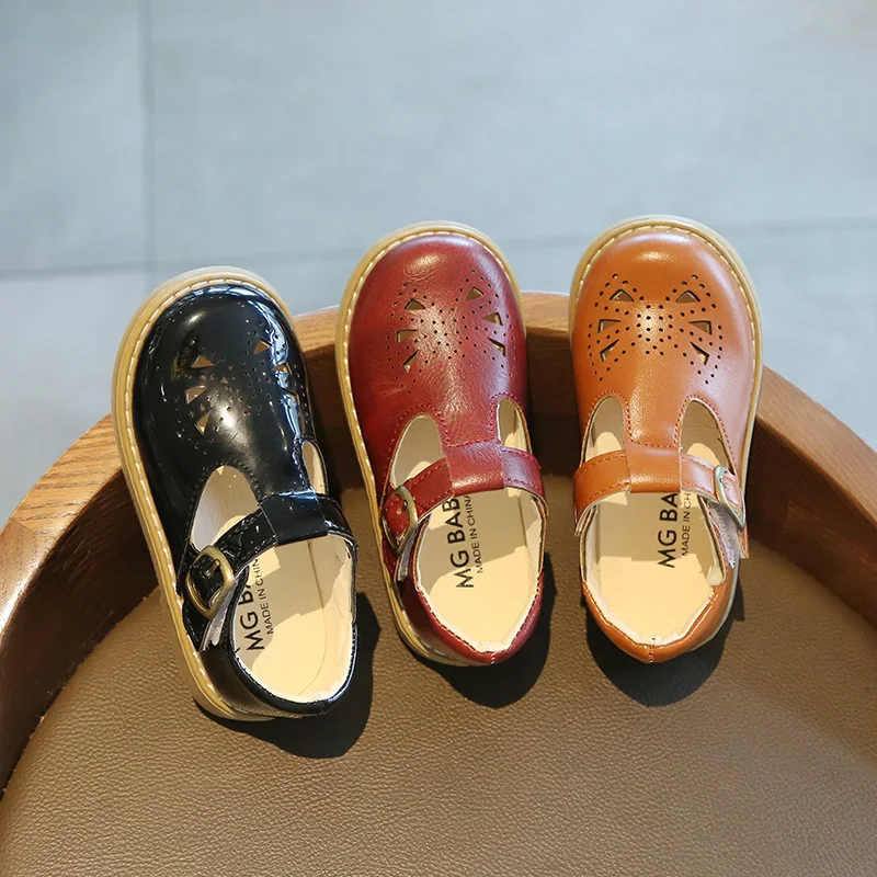 2021 New Boys & Girls Solid Patent PU Leather Shoes, Kids Student shoes, Loafer with thick soft bottom, size 21-30
2021 New Boys & Girls Solid Patent PU Leather Shoes, Kids Student shoes, Loafer with thick soft bottom, size 21-30