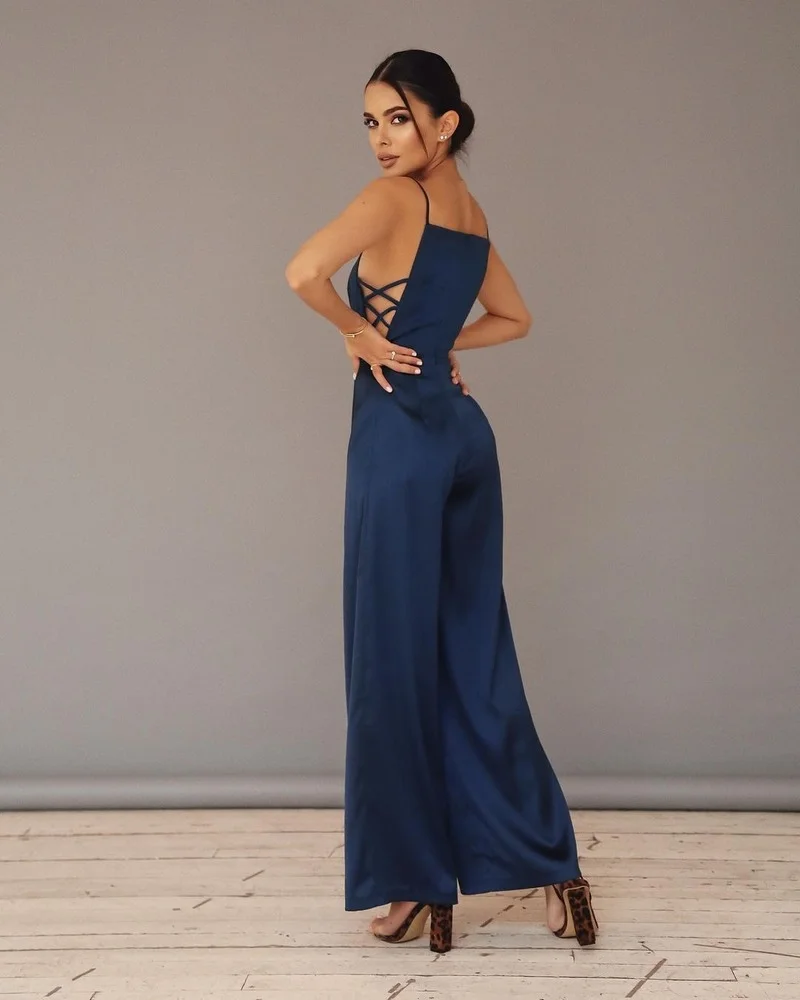 2021 Women's Sexy Solid Elegant Daily Spring European and American Spaghetti Strap Green Joker High Waist Wide Leg Jumpsuits
2021 Women's Sexy Solid Elegant Daily Spring European and American Spaghetti Strap Green Joker High Waist Wide Leg Jumpsuits