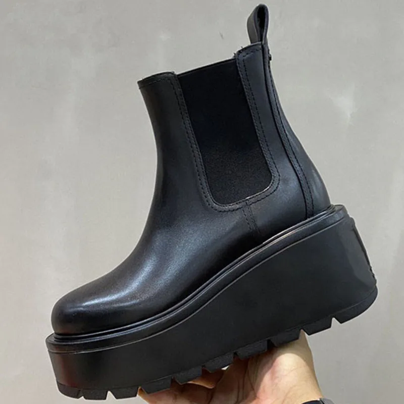 Balduaren Free Shipping Women Boots Genuine Leather Luxury Ankle Boots Elastic Brand Chelsea Boots Platform Wedge Winter Boots
Balduaren Free Shipping Women Boots Genuine Leather Luxury Ankle Boots Elastic Brand Chelsea Boots Platform Wedge Winter Boots